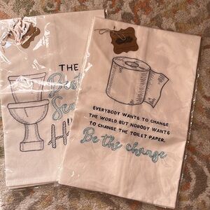 Bathroom towels: embroidered cotton. 2 piece set.Be the change!